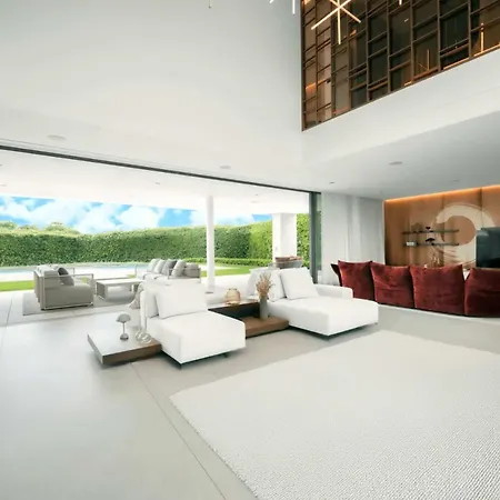 Villa Villa Luna Marbella Near Puerto Banus *