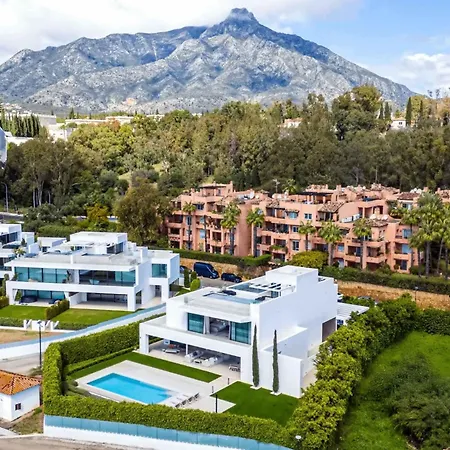 Villa Luna Marbella Near Puerto Banus Marbella