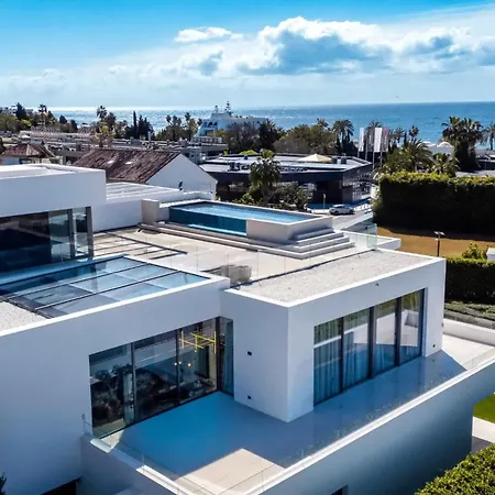 Villa Luna Marbella Near Puerto Banus Villa *